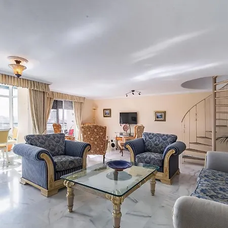 Apartment Stunning In *